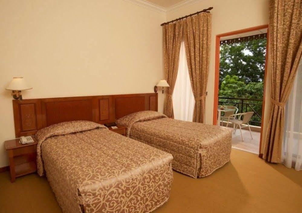 Hotel Felda Residence Tekam , Ppp Tun Razak Kampong Sungai Batu Kültér fotó